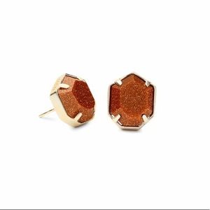 FREE GIFT 🎁 Kendra Scott Taylor Studs (Goldstone)